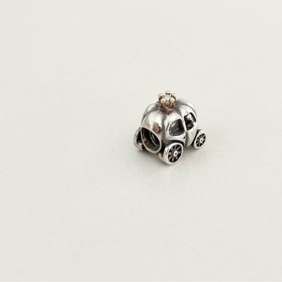 Pandora 925 & 14K Gold Pearl Royal Carriage Rare Retired Bead Charm - Picture 2 of 6